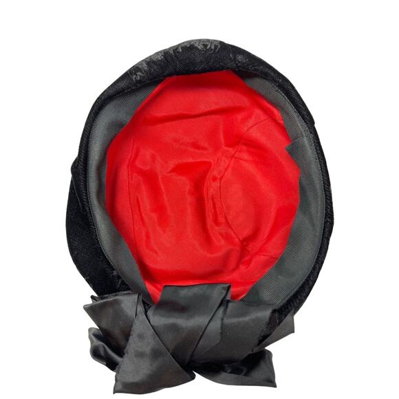 Velvet Satin Beret Exagerated Bow Front Hat Jeweled Detail Circa 40s 50s Vogue - Picture 7 of 7